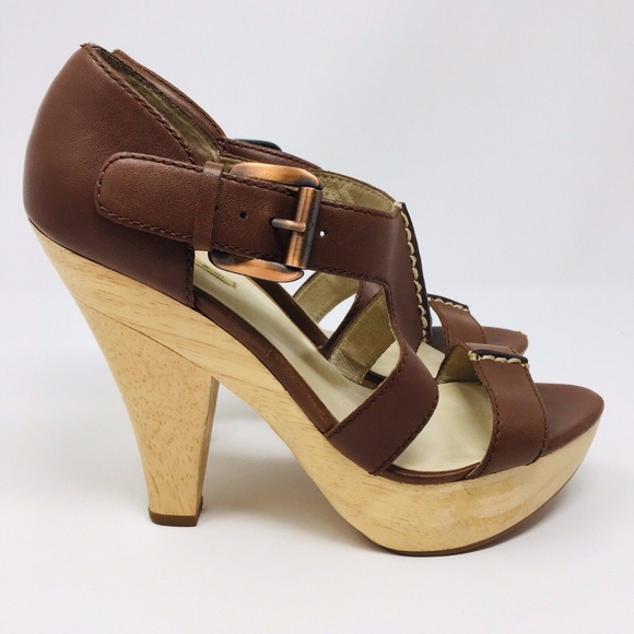 Max Studio Sz 6 Platform Heels - Picture 2 of 8